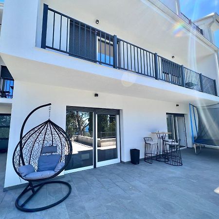 Fantasia Del Mare Apartment And Rooms Dramalj Exterior photo