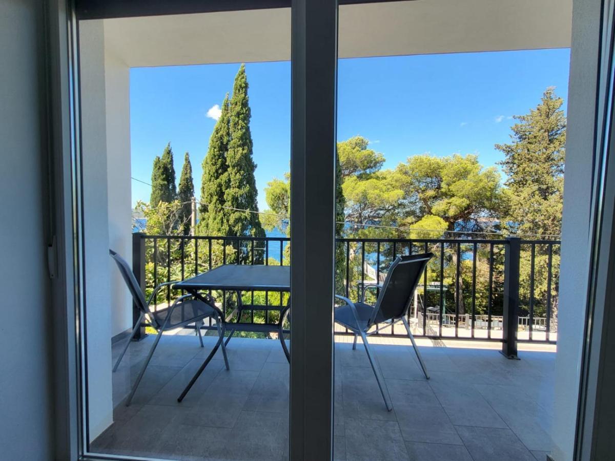 Fantasia Del Mare Apartment And Rooms Dramalj Exterior photo