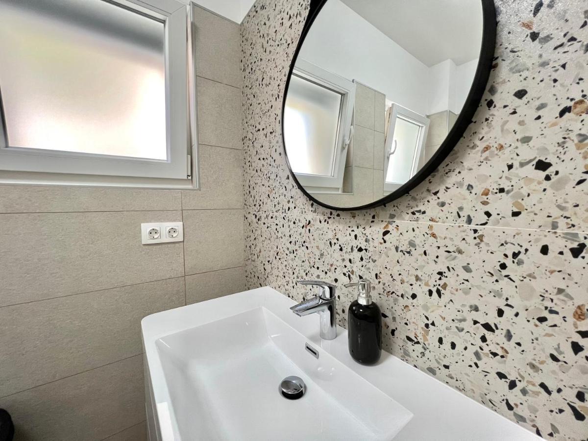 Fantasia Del Mare Apartment And Rooms Dramalj Exterior photo