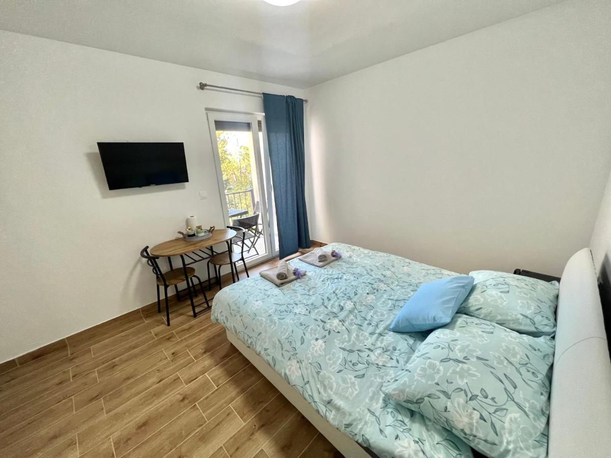 Fantasia Del Mare Apartment And Rooms Dramalj Exterior photo